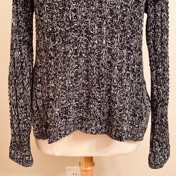 Gap Black White Marled Stitch Long Sleeves Split Hem Knit Casual Sweater Size S - Picture 3 of 11